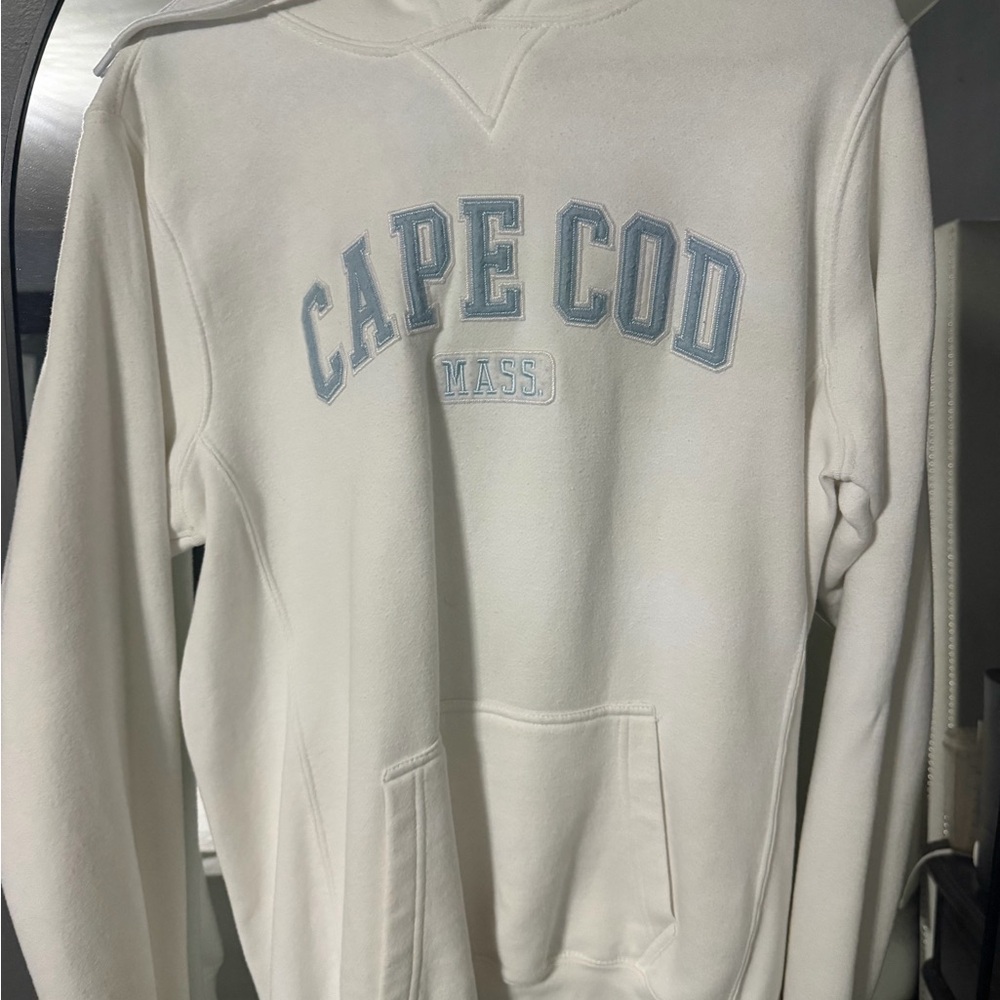 Cuffy’s Cape Cod Ladies Hoodie white with light blue size Large